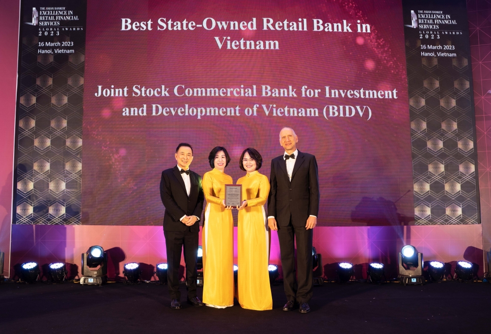 BIDV nhận 4 giải thưởng danh giá về dịch vụ Ngân hàng dành cho khách hàng cá nhân