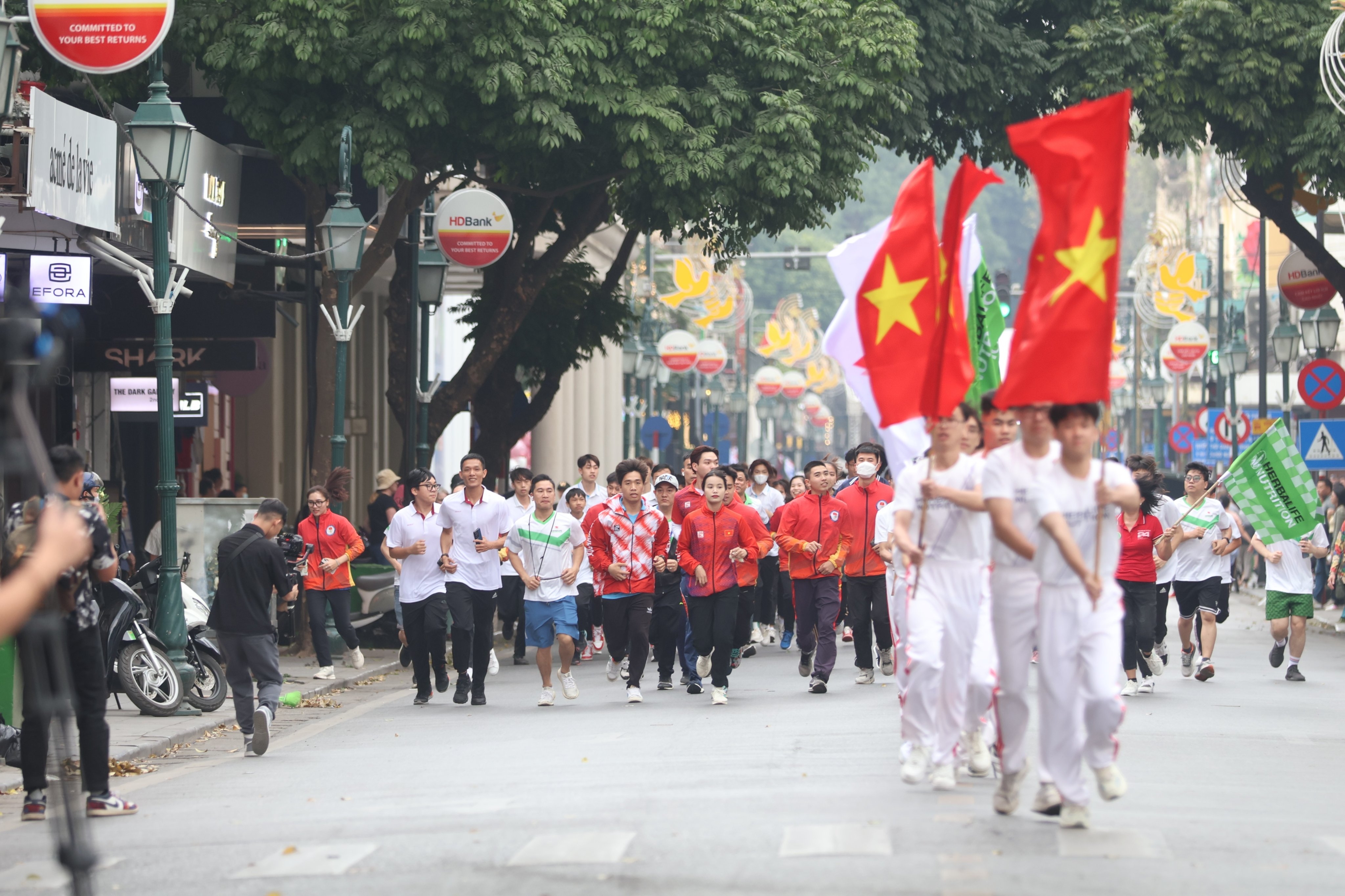 “Vinh Quang Thể thao Việt Nam” chào mừng kỳ SEA Games 32 và ASEAN Para Games 12