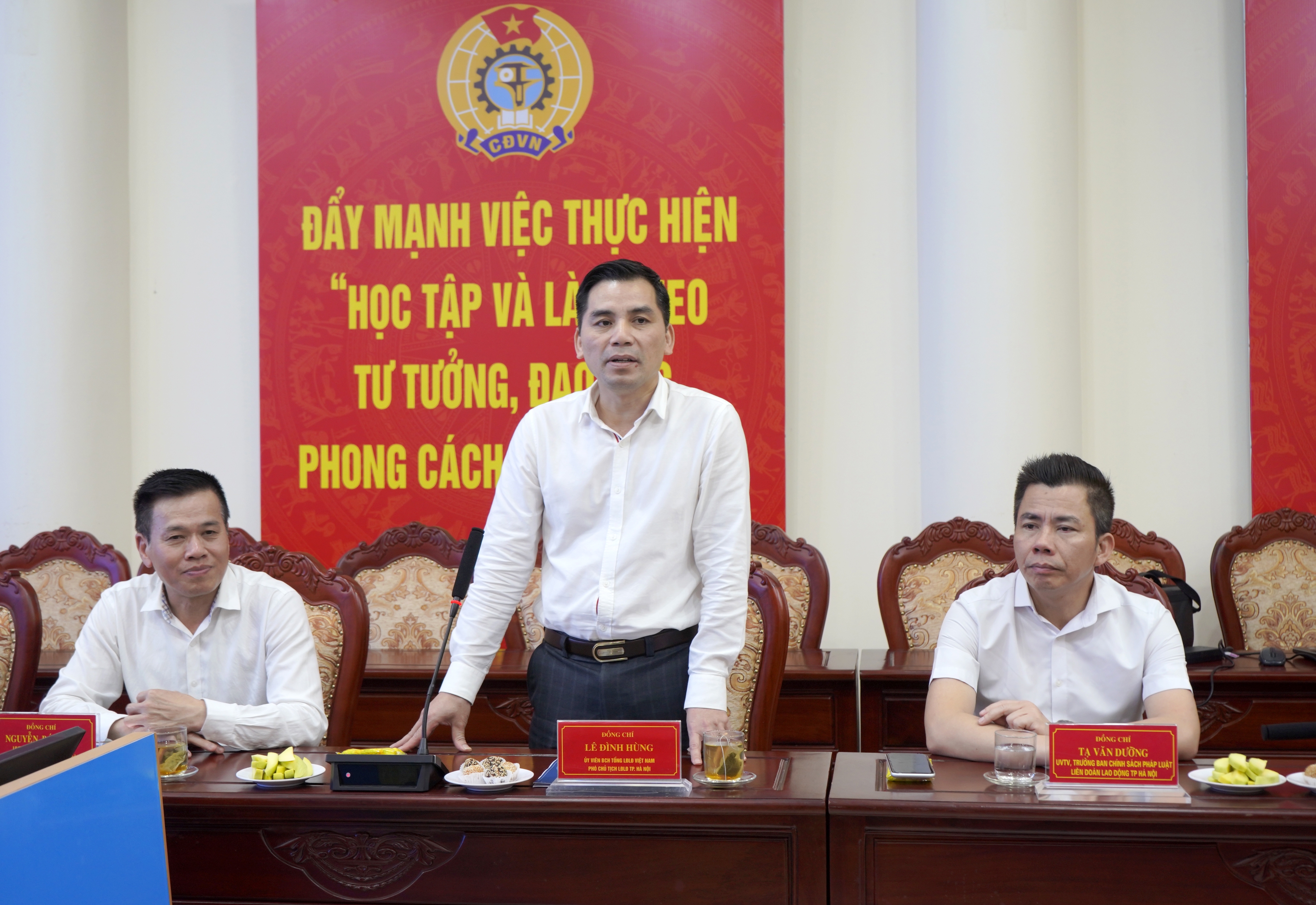 LĐLĐ thành phố Hà Nội và LĐLĐ tỉnh Sóc Trăng trao đổi kinh nghiệm hoạt động công đoàn
