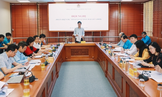 Tổng LĐLĐ Việt Nam tổ chức Hội nghị phản biện dự thảo Luật Đất đai (sửa đổi)