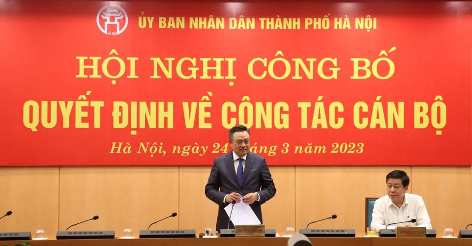 Chủ tịch UBND thành phố Hà Nội trao quyết định bổ nhiệm cho 3 tân Giám đốc Sở