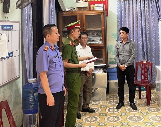 Quảng Bình: Bắt tạm giam cán bộ tư pháp phường nhận hối lộ