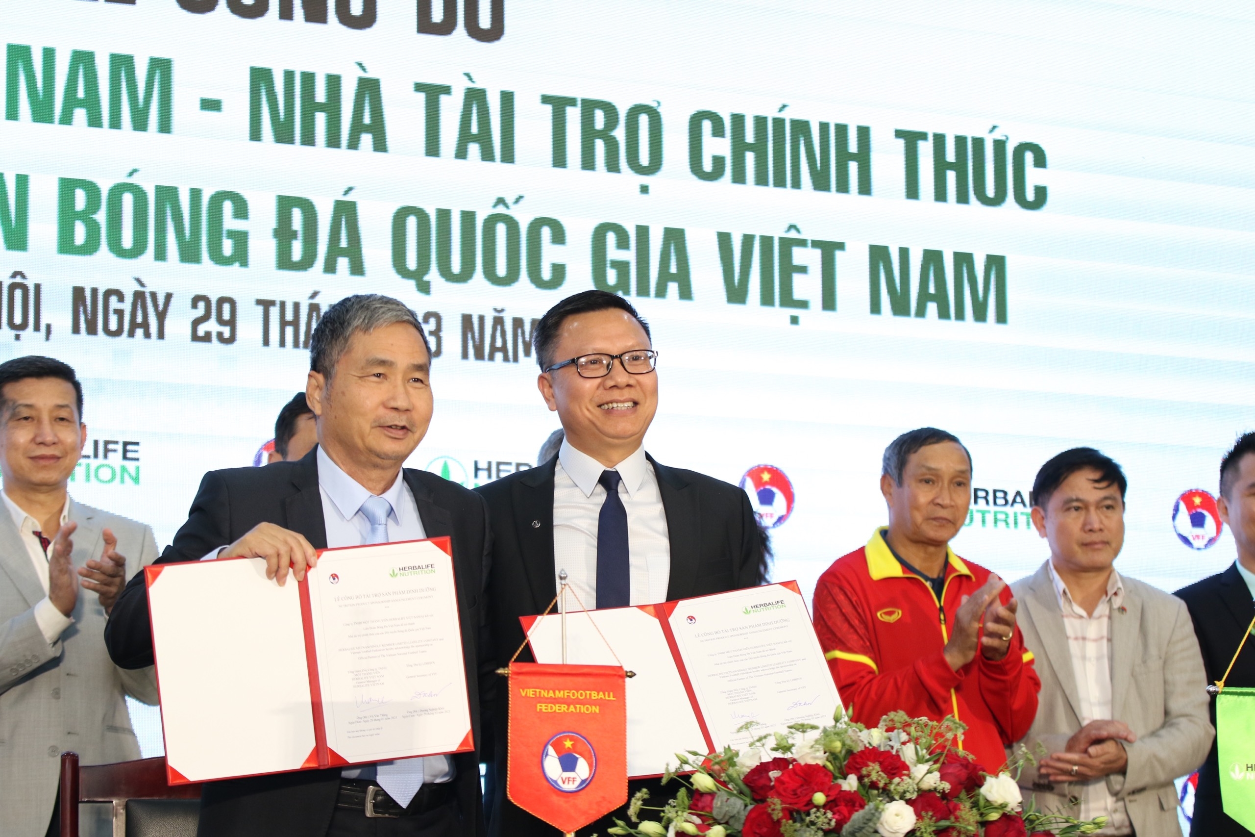 Herbalife Việt Nam trở thành nhà tài trợ chính thức các Đội tuyển Bóng đá quốc gia Việt Nam