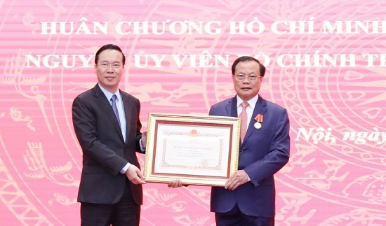 Nguyên Bí thư Thành ủy Hà Nội Phạm Quang Nghị được tặng Huân chương Hồ Chí Minh