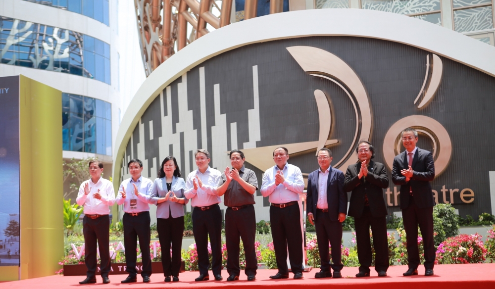 Trong chuyến thăm và làm việc tại Khánh Hòa, Thủ tướng Chính phủ Phạm Minh Chính đã tham dự Lễ khánh thành Nhà hát “Đó” ngày 1/4. (Ảnh: Hương Thảo)