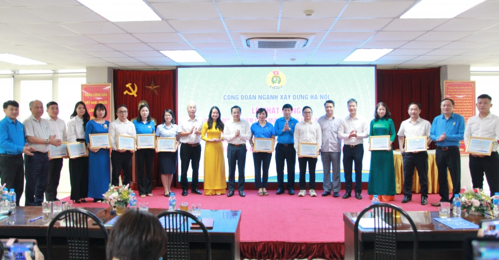Đoàn viên ngành Xây dựng Hà Nội thi đua chào mừng Đại hội Công đoàn