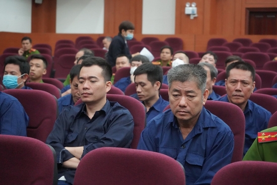 TP.HCM:  Xét xử vụ buôn lậu 200 triệu lít xăng từ Singapore về Việt Nam