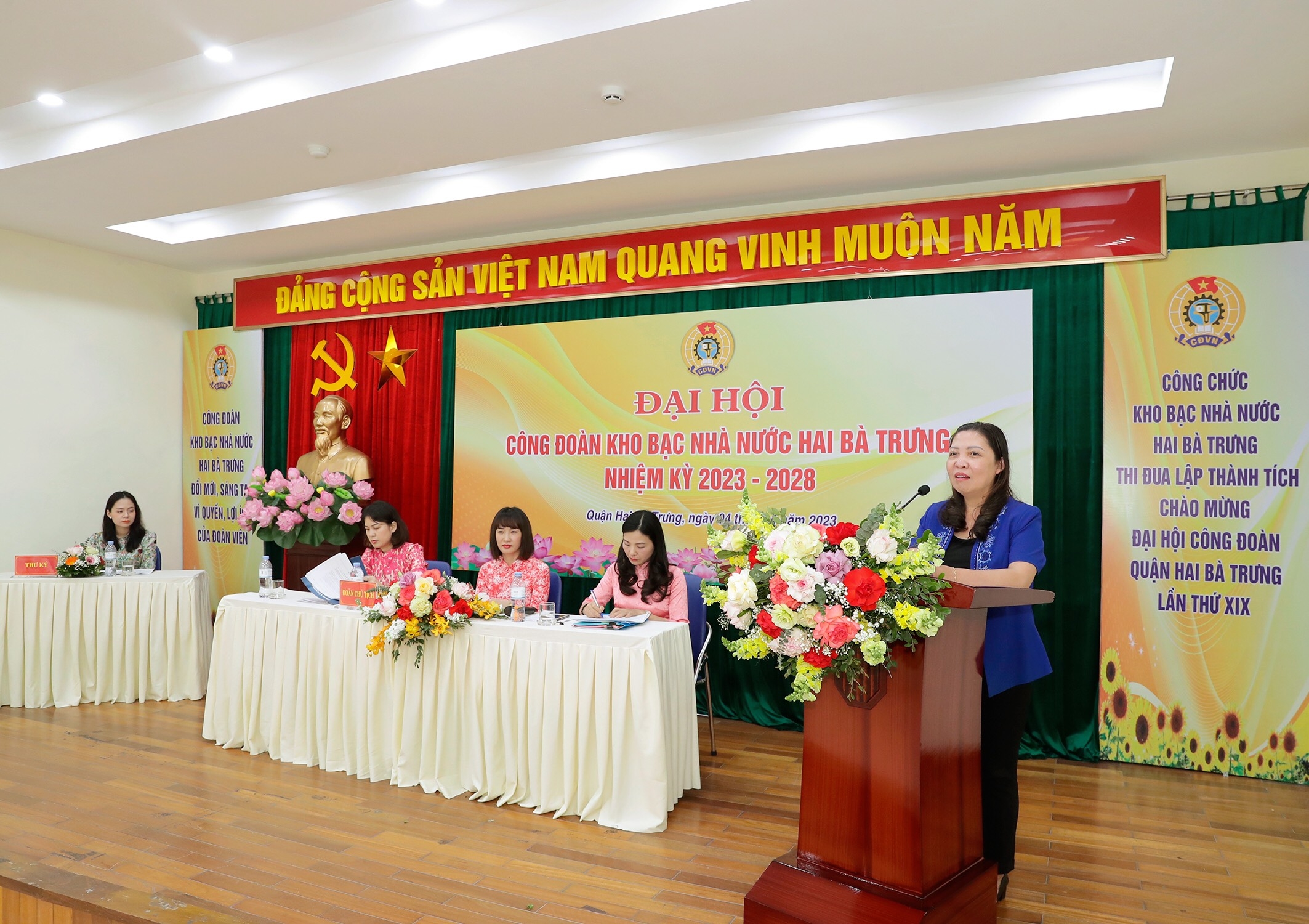 Gắn kết hoạt động Công đoàn với việc thực hiện nhiệm vụ chuyên môn