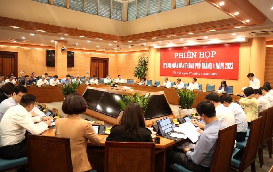 UBND thành phố Hà Nội họp, xem xét một số nội dung thuộc thẩm quyền