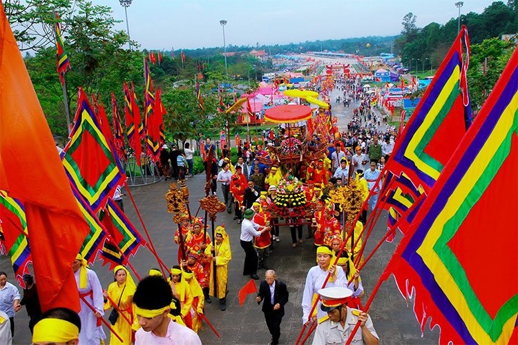 Gắn kết di sản văn hóa, bồi đắp truyền thống cội nguồn qua Lễ hội Đền Hùng