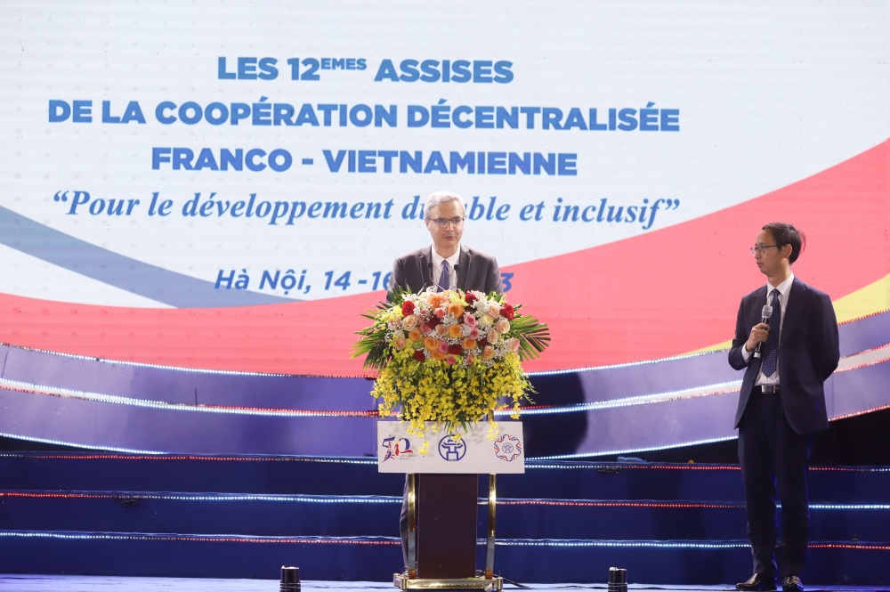 Sôi nổi hoạt động chào mừng Hội nghị hợp tác giữa các địa phương Việt Nam và Pháp lần thứ 12 tại không gian đi bộ hồ Hoàn Kiếm