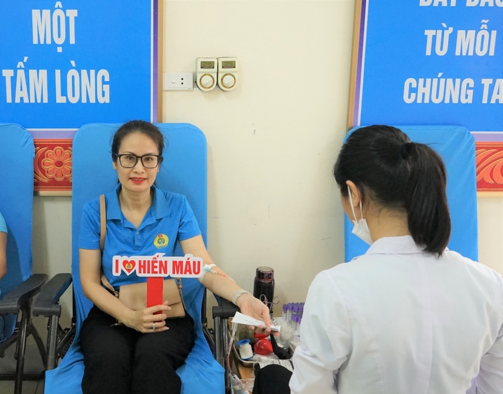 Nghệ An: Hơn 600 công nhân tham gia hiến máu tình nguyện