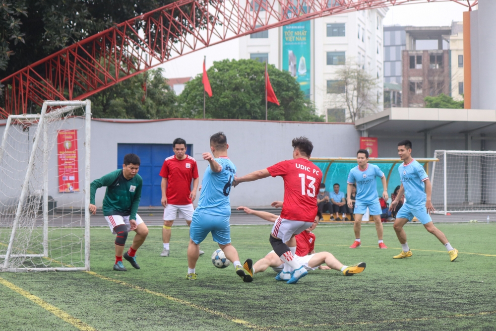 UDIC và Điện cơ Thống Nhất vẫn chơi hết mình trong trận đấu cuối cho dù hai đội đã dừng chân từ vòng bảng.