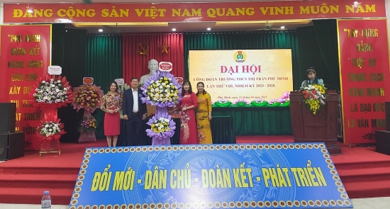 Công đoàn Trường THCS thị trấn Phú Minh: Hoàn thành tốt các nhiệm vụ công tác công đoàn