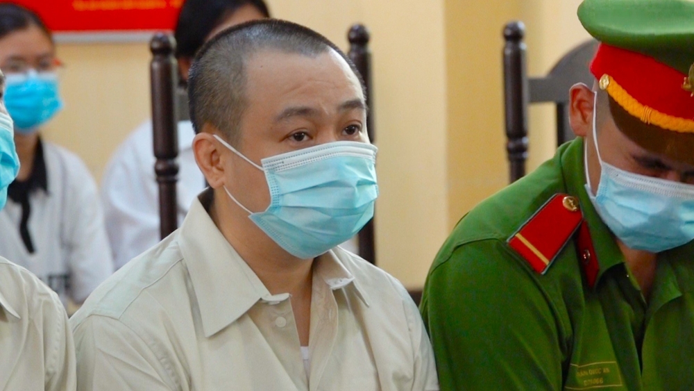 Quán quân Cười xuyên Việt lãnh án tù vì sử dụng trái phép chất ma túy