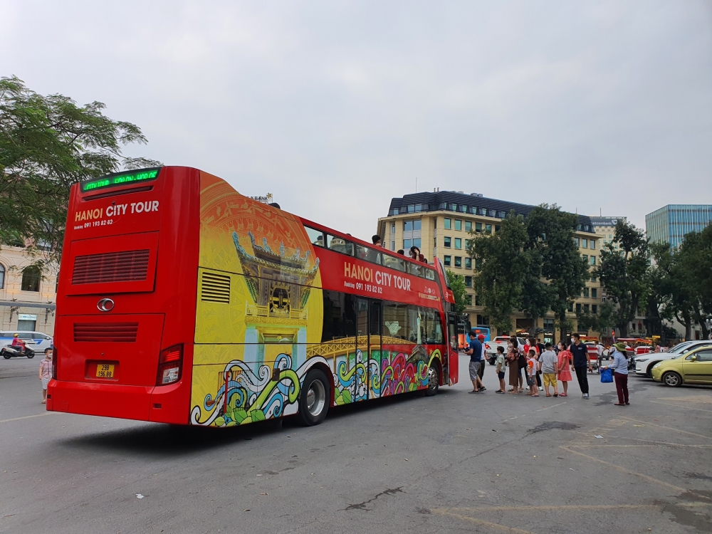 Tiếp tục bổ sung xe buýt 2 tầng phục vụ miễn phí du khách tham quan Hà Nội