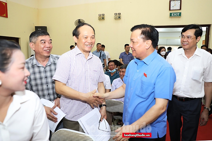 Bí thư Thành ủy Hà Nội: Xây dựng trường học, bệnh viện trước mới cho xây nhà, bán nhà