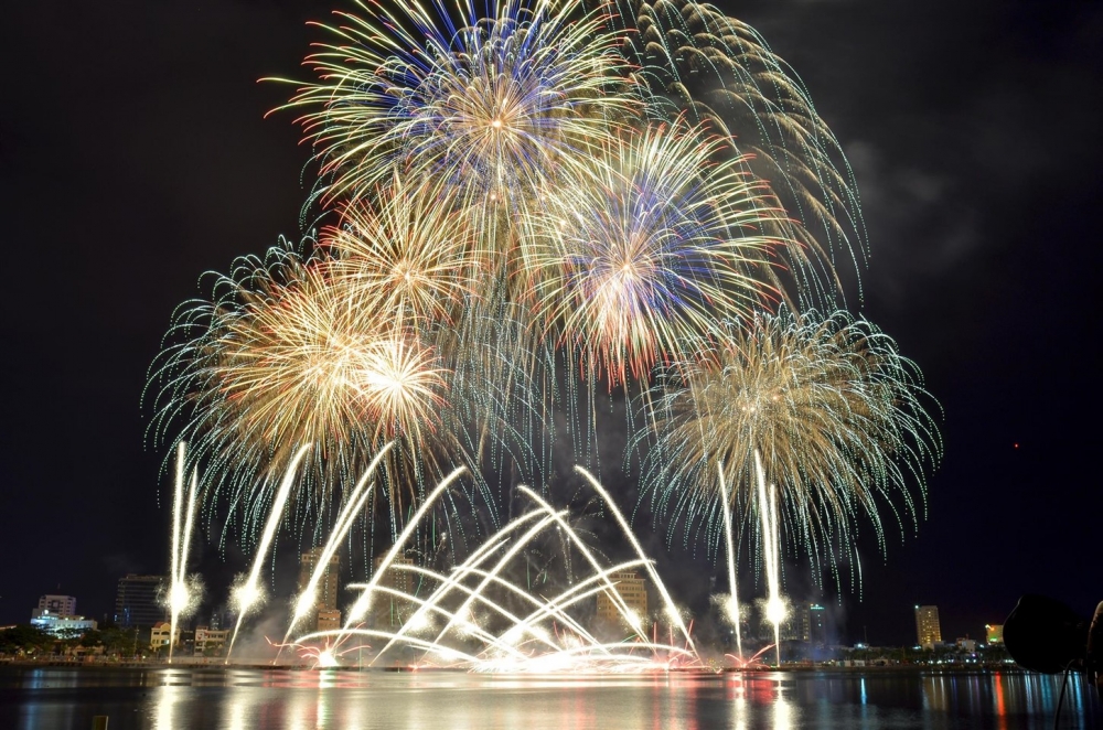 DIFF 2023: Những “người kể chuyện” bằng pháo hoa và âm nhạc bên sông Hàn là ai?