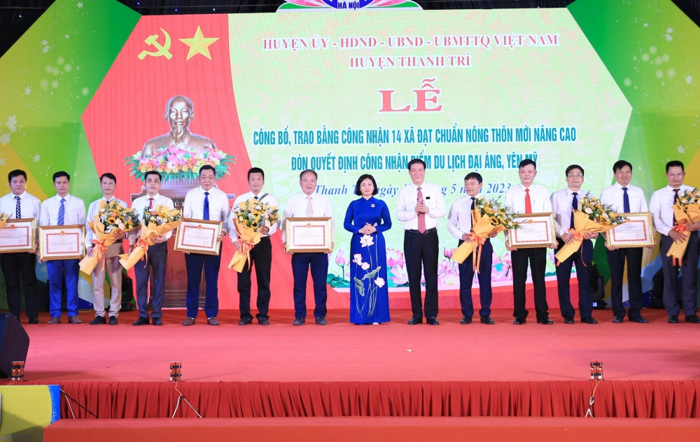 Huyện Thanh Trì: Công bố 14 xã đạt chuẩn Nông thôn mới nâng cao