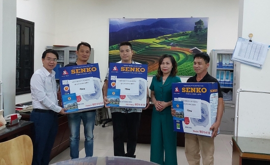 LĐLĐ quận Long Biên thăm, tặng quà công nhân khó khăn, bị tai nạn lao động