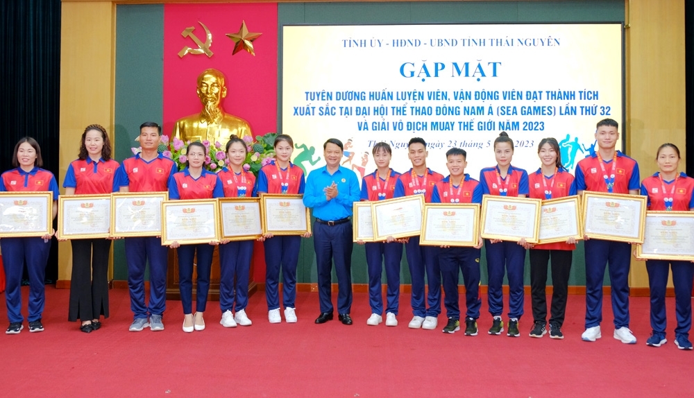 Thái Nguyên: Tuyên dương các huấn luyện viên, vận động viên giành thành tích xuất sắc