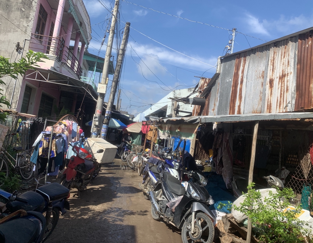 Bến Tre: Bao giờ tiểu thương được vào chợ mới Thạnh Phú?