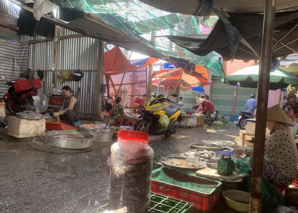 Bến Tre: Bao giờ tiểu thương được vào chợ mới Thạnh Phú?