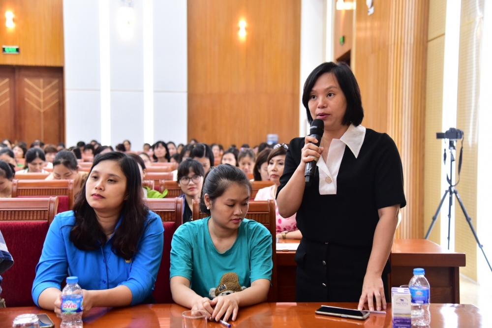 Trực tuyến hình ảnh: Giải đáp vướng mắc liên quan đến chính sách về lao động và bảo hiểm xã hội