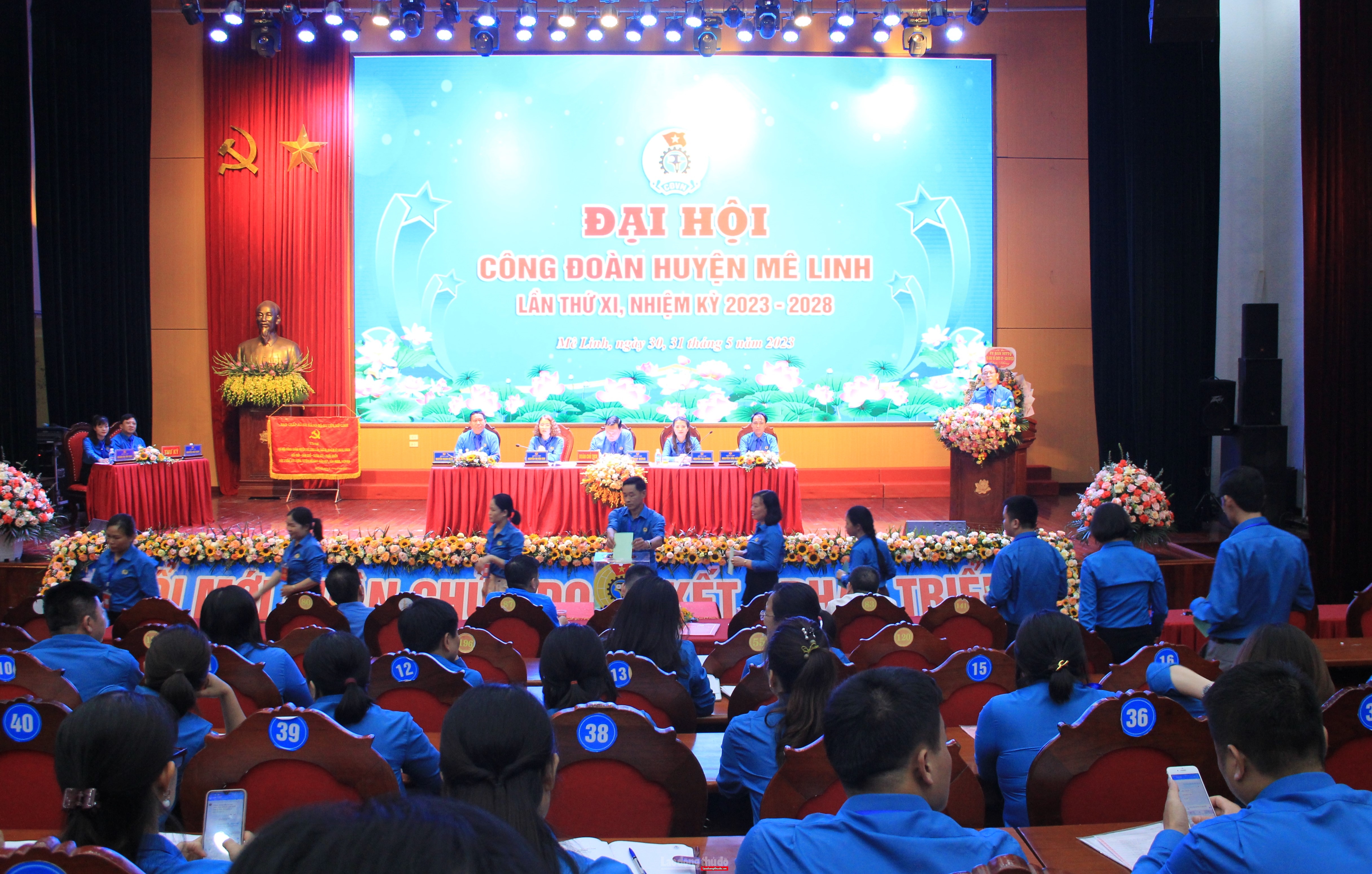 Bầu 17 đồng chí vào Ban Chấp hành Công đoàn huyện Mê Linh khóa XI, nhiệm kỳ 2023 - 2028