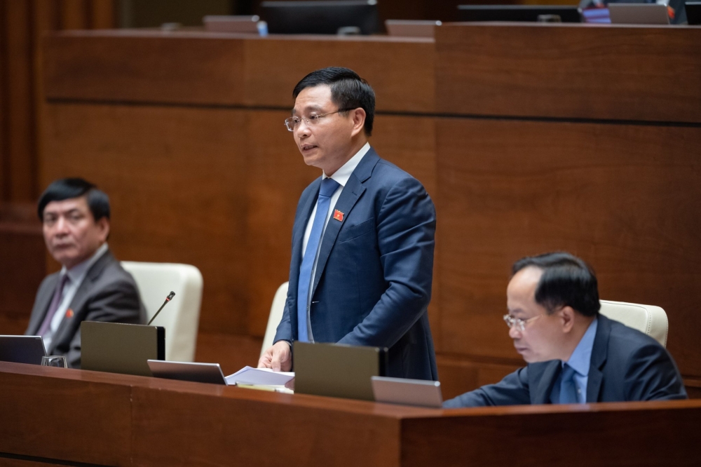 Chủ tịch Quốc hội “xin phép” tranh luận với Bộ trưởng Nguyễn Văn Thắng