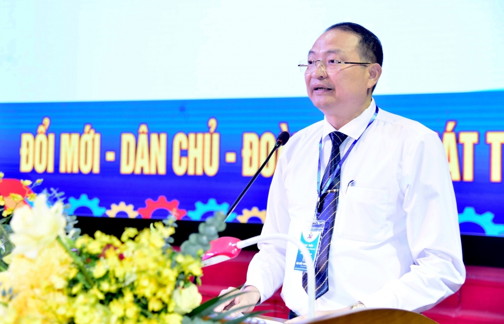 Đồng chí Nguyễn Danh Huy tái đắc cử chức Chủ tịch Liên đoàn Lao động huyện Thanh Trì