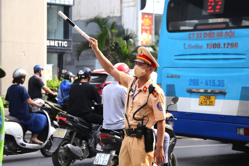 Hà Nội: Sẽ cấm phương tiện lưu thông qua nút giao Hồng Tiến - Nguyễn Văn Cừ