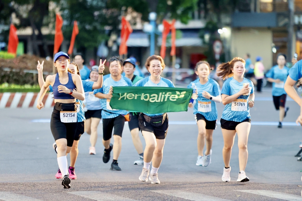Hơn 10.000 vận động viên tham gia Giải chạy VnExpress Marathon Sparkling Quy Nhơn 2023