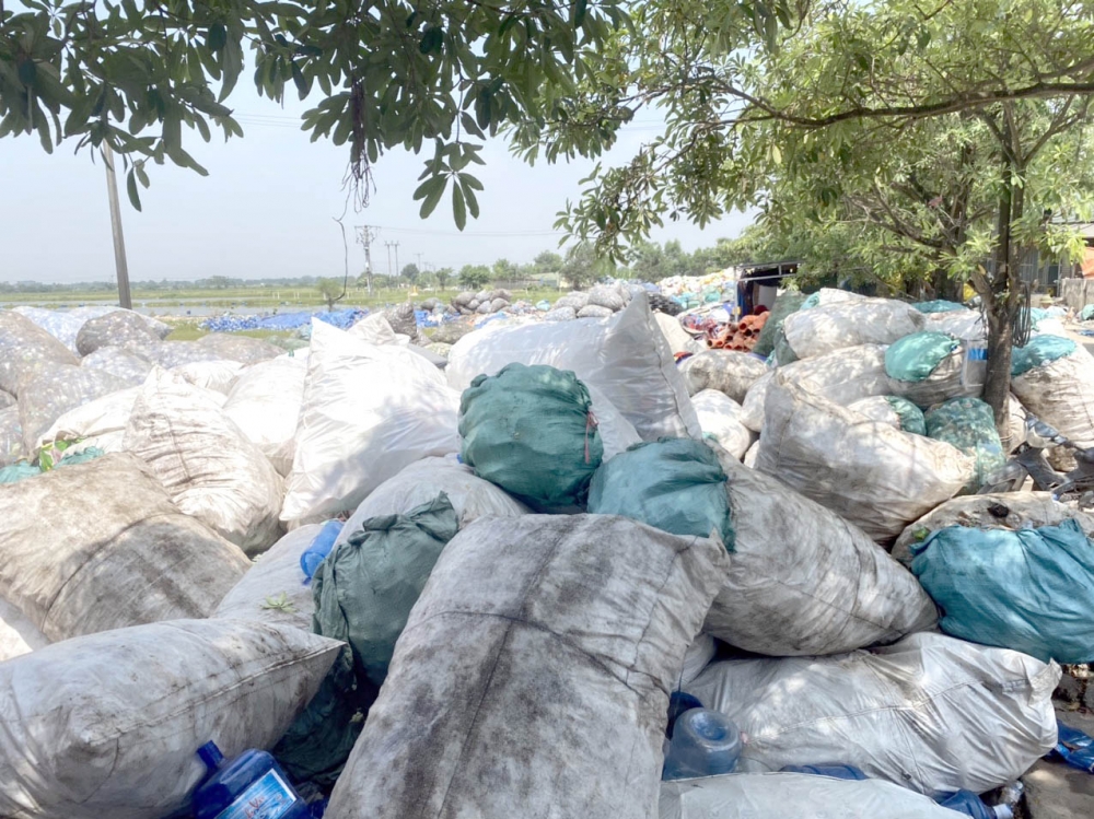Nghề thu gom, tái chế, sơ chế phế liệu ở Hà Nội: Cần những giải pháp căn cơ để giảm thiểu ô nhiễm