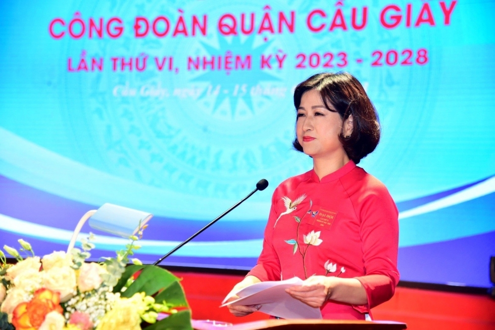 Đồng chí Nguyễn Thị Thu Hà tái đắc cử Chủ tịch LĐLĐ quận Cầu Giấy