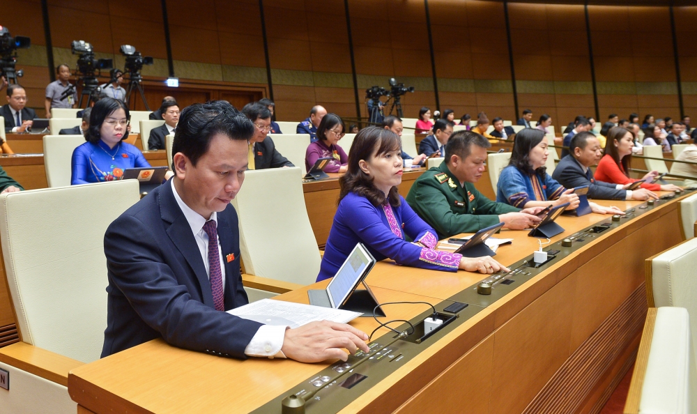 Quốc hội cho phép Thành phố Hồ Chí Minh áp dụng chính sách vượt trội để phát triển