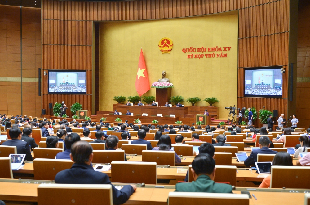 Quốc hội thông qua Nghị quyết kỳ họp thứ 5