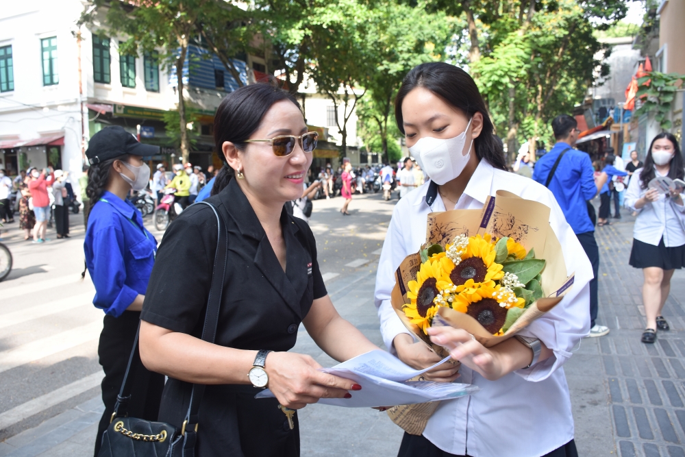 Hơn 102.000 sĩ tử Hà Nội hoàn thành kỳ thi tốt nghiệp THPT năm 2023