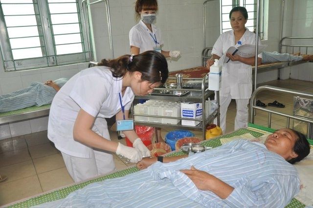 Phát triển hệ thống y tế Hà Nội theo mô hình ba cấp