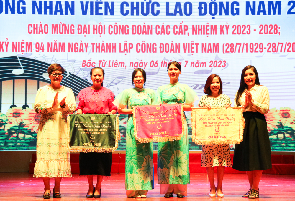 Đặc sắc Hội diễn văn nghệ CNVCLĐ quận Bắc Từ Liêm