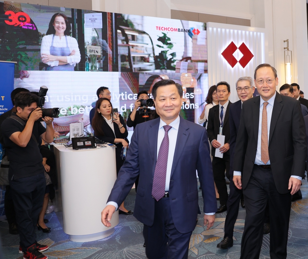 Techcombank thúc đẩy hợp tác đối tác tại hai nền kinh tế năng động nhất Đông Nam Á