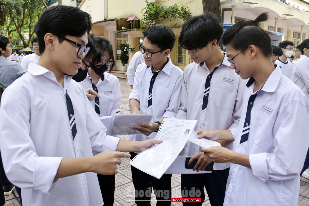 Hà Nội: Hơn 600 giáo viên được điều động tham gia chấm thi tốt nghiệp THPT
