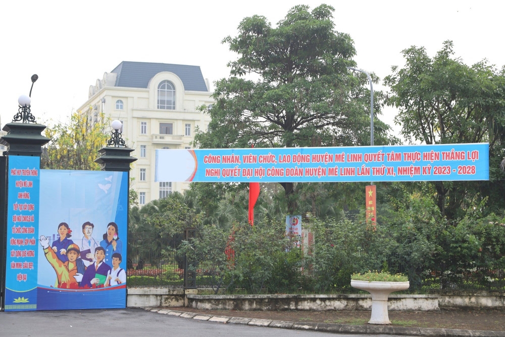Đẩy mạnh tuyên truyền trực quan chào mừng Đại hội Công đoàn huyện Mê Linh