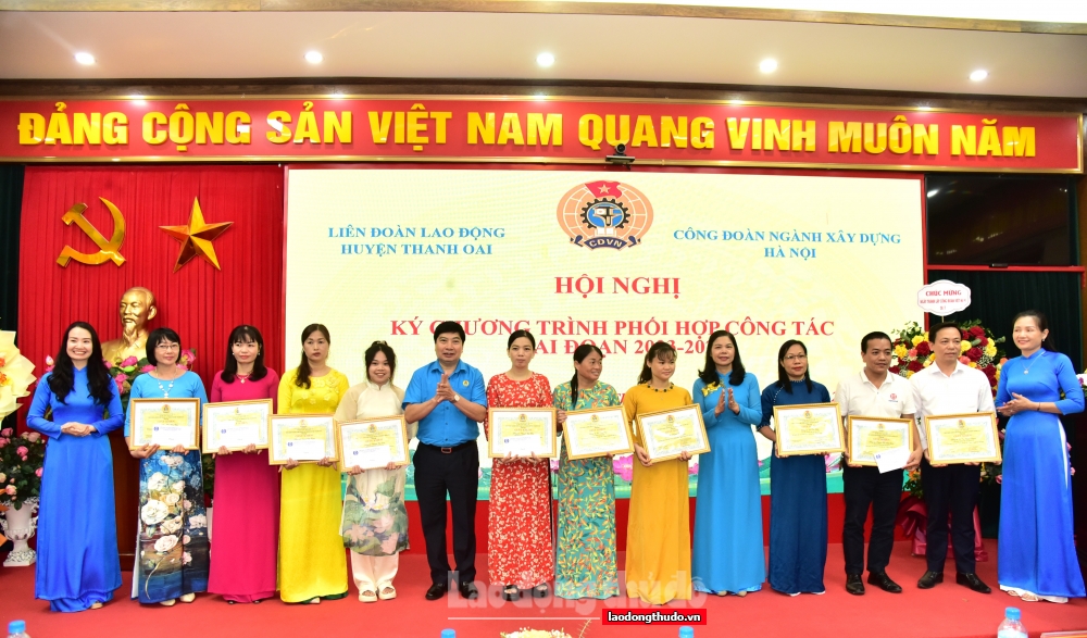 Hà Nội: Hai Công đoàn cấp trên trực tiếp cơ sở phối hợp chăm lo cho người lao động