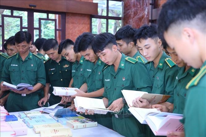 Ra mắt sách của Tổng Bí thư Nguyễn Phú Trọng về đường lối quân sự, chiến lược quốc phòng