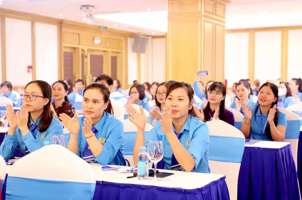 TRỰC TUYẾN HÌNH ẢNH: Ngày hội lớn của đoàn viên, người lao động và Công đoàn quận Long Biên