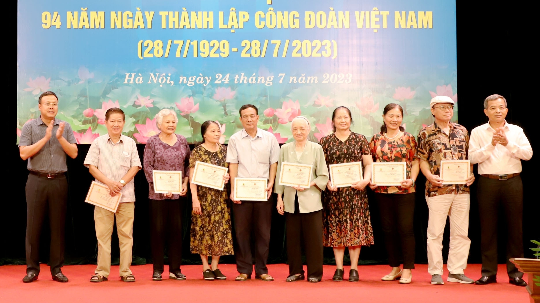 LĐLĐ thành phố Hà Nội gặp mặt cán bộ hưu trí nhân kỷ niệm 94 năm Ngày thành lập Công đoàn Việt Nam