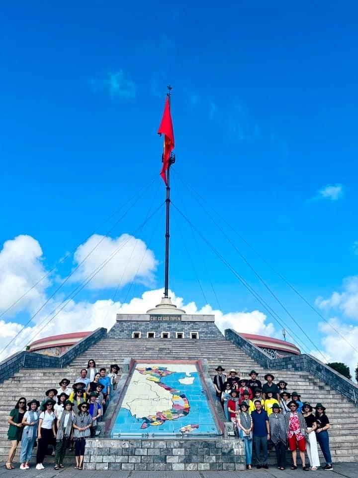 LĐLĐ quận Cầu Giấy tri ân các Anh hùng liệt sĩ tại Quảng Trị
