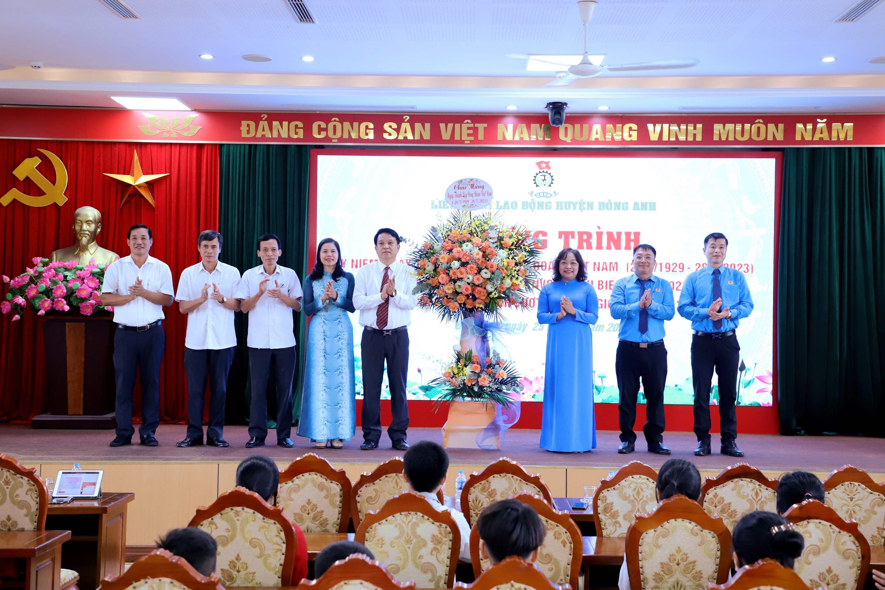 LĐLĐ huyện Đông Anh tổ chức kỷ niệm 94 năm Ngày thành lập Công đoàn Việt Nam