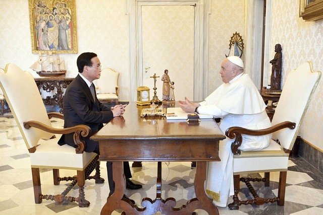 Chủ tịch nước Võ Văn Thưởng hội kiến Giáo hoàng Francis